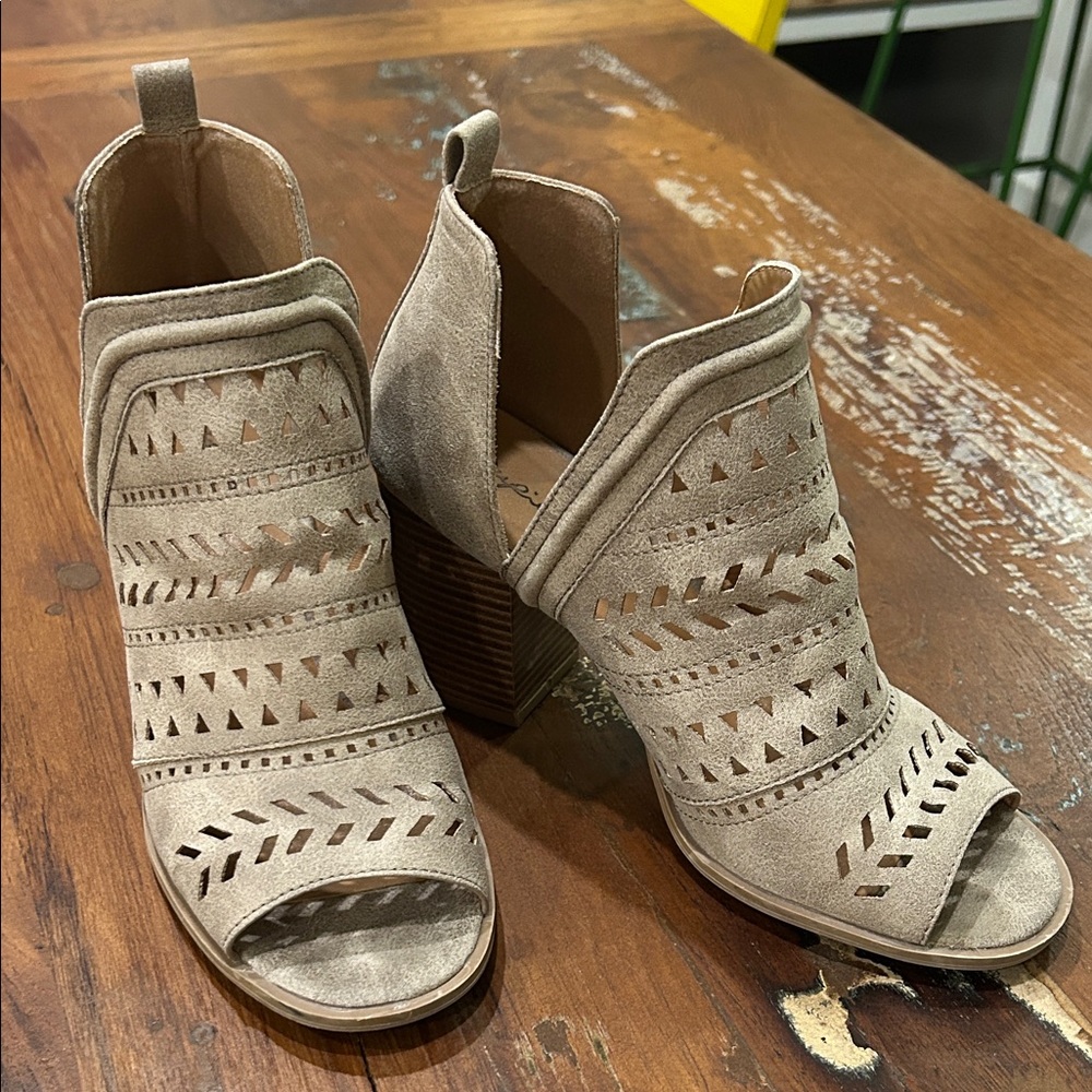 Qupid Taupe Cut-Out Peep-Toe Heeled Boots